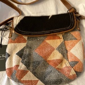 NWT. Crossbody bag